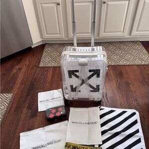 New Rimowa x Off-White Clear White Carryon 36L
